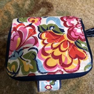 Cutest Wallet Ever!  ❤️